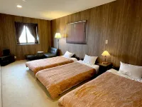 Strawberries Hotel Masquerade - 2-Star