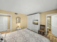 Top  Floor Direct  Gulf Front  5 Star Premium Unit !! Summer Dates Avaliable ! Hotel in zona Upham Beach