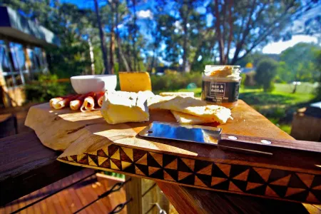 Deckhaus Hepburn Retreat