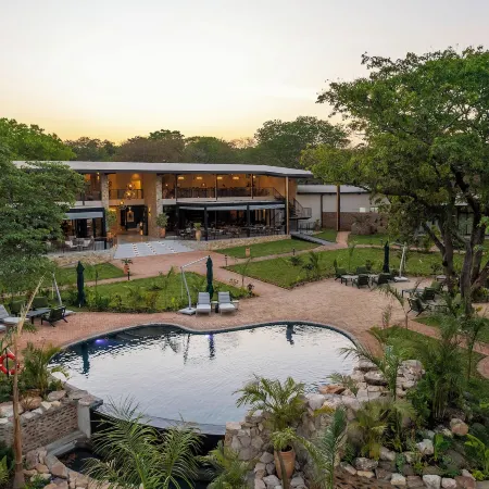 Waterfalls Lodge