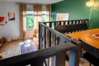 Elegant Triplex with Private Parking-2BR/4P-Honfleur