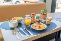 B&B Hotel Aix en Provence Venelles Hotel a Saint-Marc-Jaumegarde