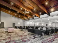 Crowne Plaza Milwaukee Airport by IHG Hotels near Pitman Theater