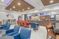 Holiday Inn Express & Suites TACOMA by IHG - breakfast