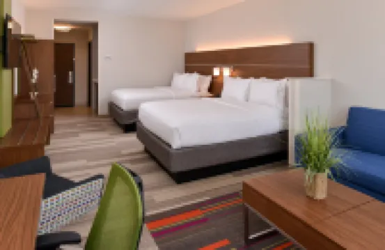 Holiday Inn Express & Suites SALEM by IHG