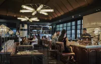 Four Seasons Hotel Abu Dhabi at Al Maryah Island - 5 ดาว
