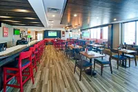Holiday Inn & Suites CALGARY AIRPORT NORTH by IHG - Breakfast