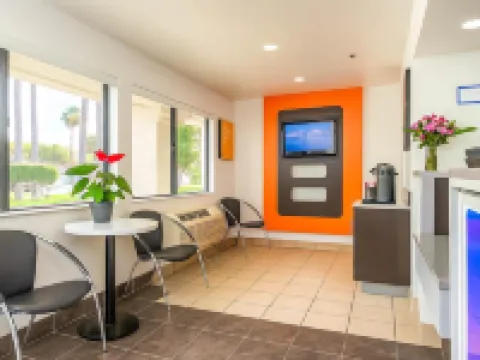 Motel 6-Carlsbad, CA Beach โรงแรมในคาร์ลสบัด