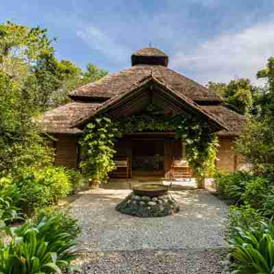 Tiger Tops Karnali Lodge Hotel Exterior
