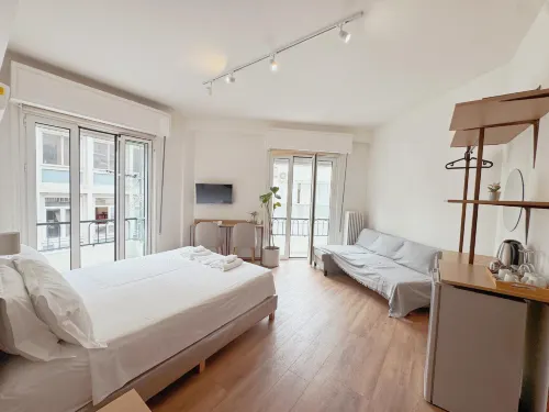 Voulis Best Global home