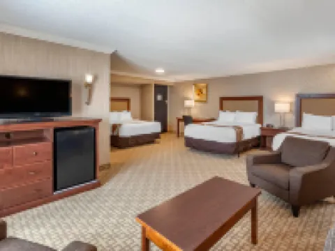 Quality Inn & Conference Centre Hoteles en Midland