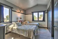 Pet-Friendly Choteau Townhouse with Gas Grill! - Wifi