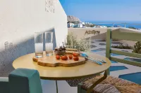 Aeon Suites - Adults Only by Mr and MRS White - bar