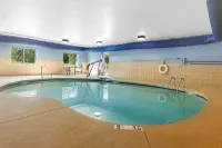 Holiday Inn Express & Suites FLORENCE NORTHEAST by IHG - Pools