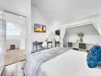 The Grand Ashbrook ManorPool-Sauna-Cold Plunge