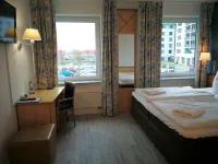 Hotel Near by - 3-Star