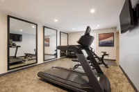 Everhome Suites Corona Hotels in Corona