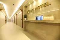 Changwon Masan Ive Hotel - 3-stjärniga