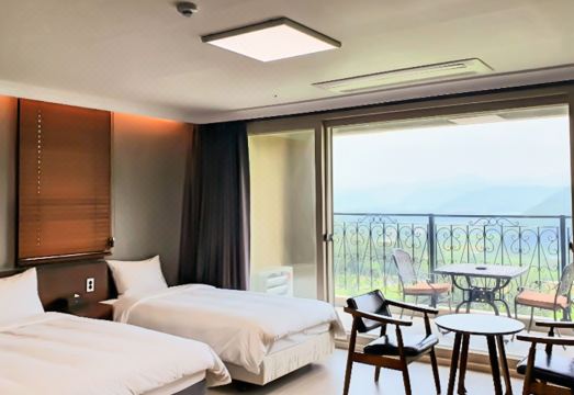 백학자유로리조트 전경