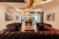 Modern and Bright Rooftop Pools gym Cowork