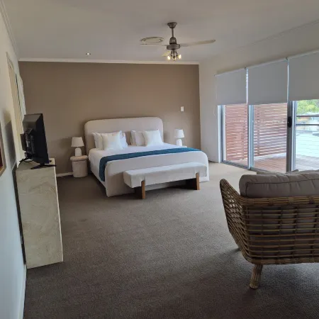 Quarterdecks Retreat