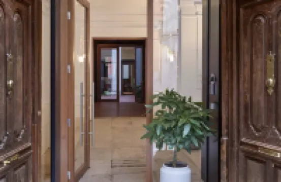 雷科萊託斯陽台公寓