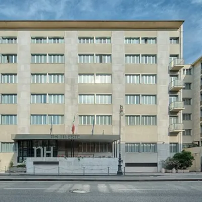 NH Trieste Hotels near Vittoria Light