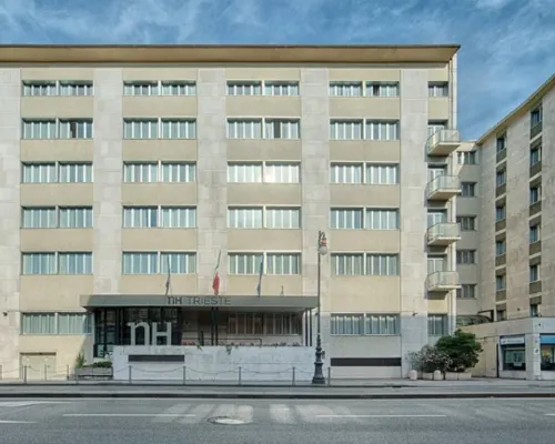 NH Trieste Hotels near Vittoria Light