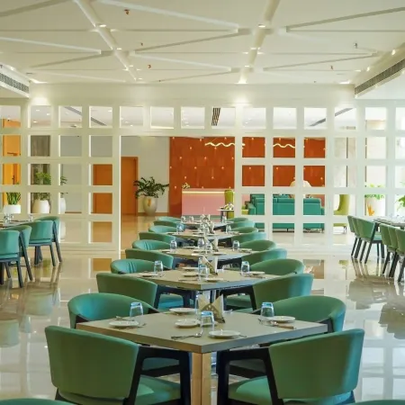 Golden Sands - By The Bay Resorts