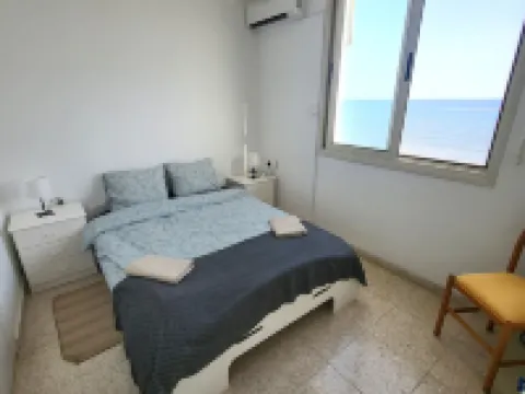 Mattis Seafront Beachhouse Hotels in Perivolia
