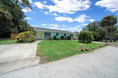 Drift & Dream Getaway Pet-Friendly Hotels in Lecanto