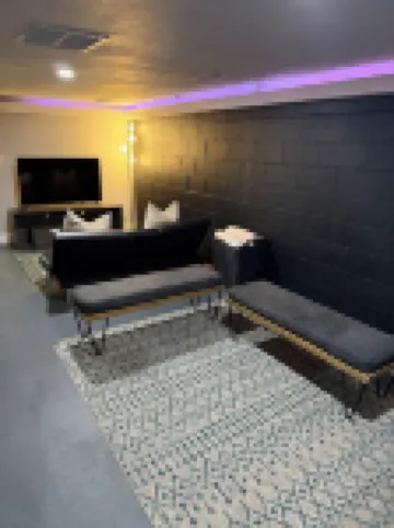 Dtwn Kck - 6 Beds with Pool Table & Arcade Games - 7 Min to Pnl!