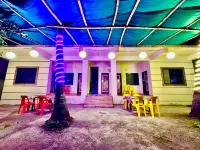 The Village Retreat Hotels in Akshi