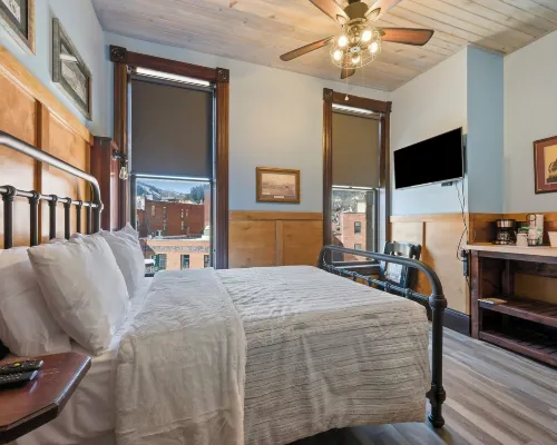 Historic Iron Horse Inn - Deadwood Hotels in Deadwood
