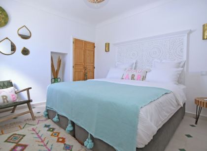 Riad Larbi Khalis