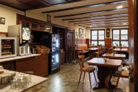 Gasthof Zum Goldenen Schiff - Historisches Hotel Mit Frühstück & Self-Check-IN - Alloggi