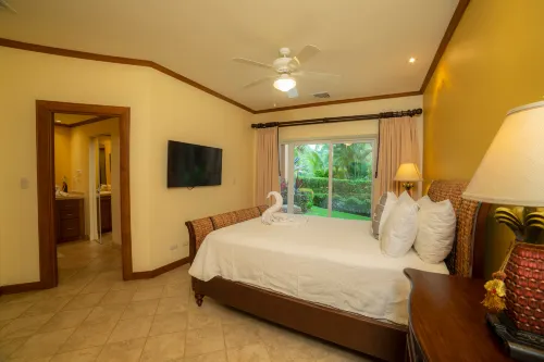 Veranda 5F 2 bdr Garden View in Los Suenos - Apartments