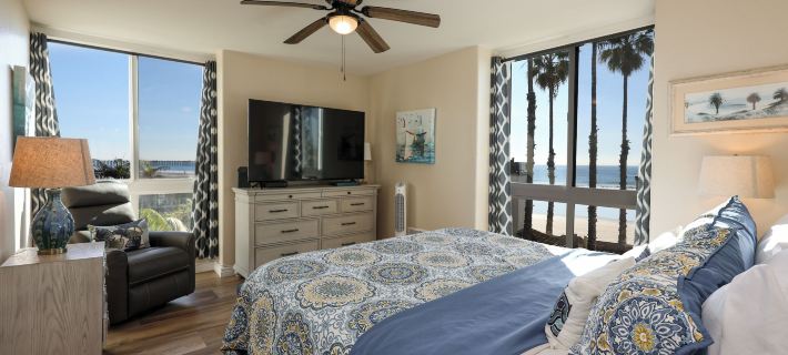 Oceanside Beach Condos Hotels in Oceanside