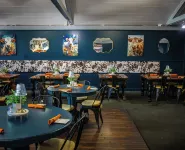 Fall River Hotel and Grazerz Restaurant - 2-Star