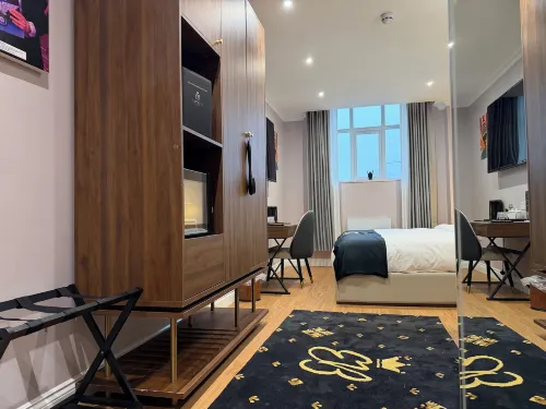 Empress Building - 2-Star