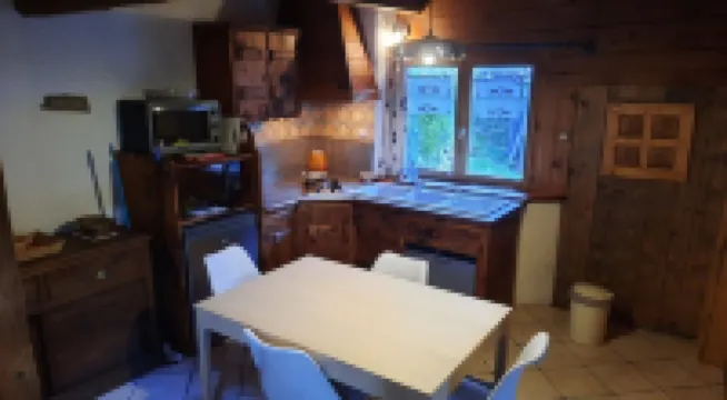 Detached chalet in Arèches Beaufort resort. Warm and charming