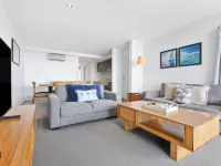 The Dolphin Apartments Hotels in Apollo Bay