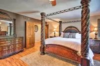 Red Mountain Mesa Oasis Pool, Bar and Game Room!