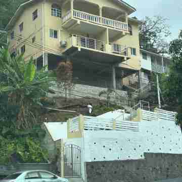 Tropical Apartment- Charming 1-Bedroom Apartment Overlooking Soufriere Town. Hotel Exterior