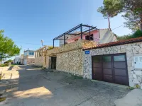 House Barbarina Hotels in Rogac