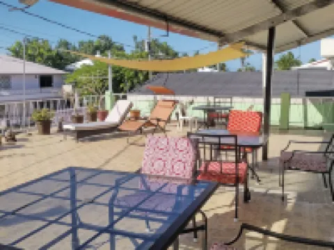 The Red Hut Inn Hotels in Belize City