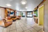 Super 8 by Wyndham Jackson MS