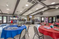 Hilton Grand Vacations Christmas Mountain Village Wisconsin - bar