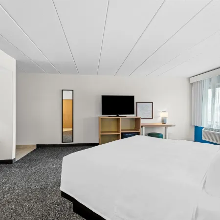 Spark by Hilton Cedar Falls