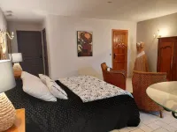 Les Roses de Montherlant - Homestays